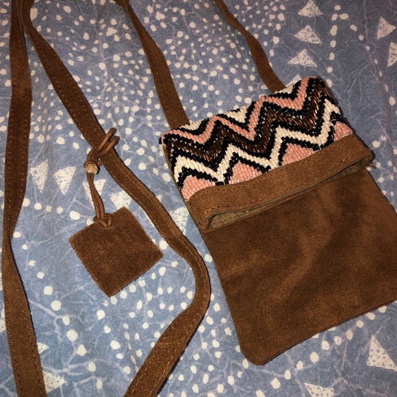 Cleobella suede crossbody purse - Picture 3 of 8